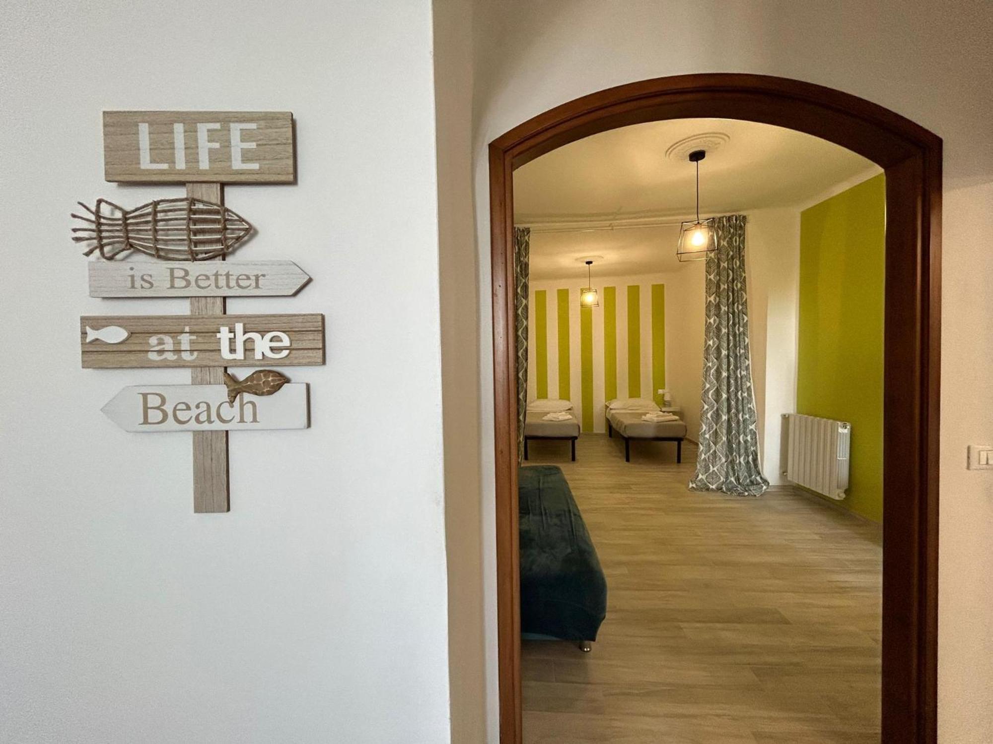 Casa Vacanze Merletto Imperia Exterior foto